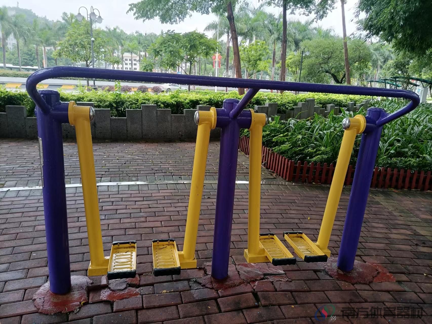 柠溪社区公园(图15) 柠溪社区公园(图15)