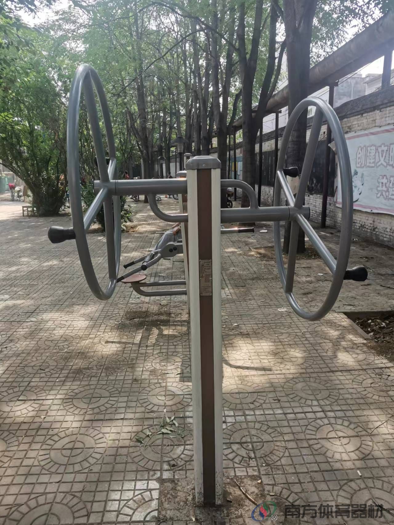 南方体育器材 南方体育器材